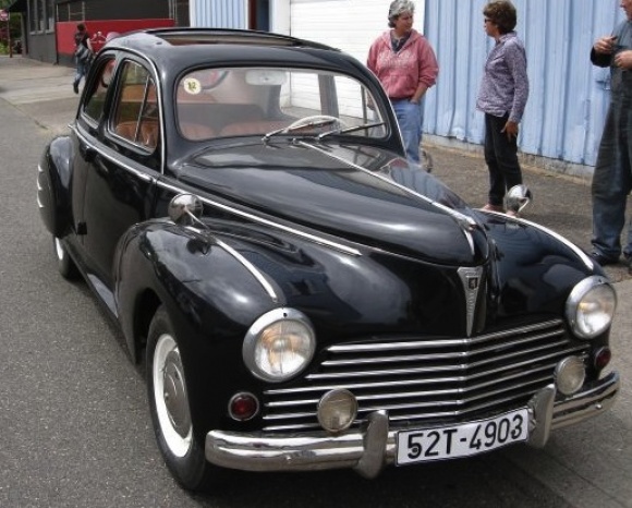 Peugeot 203