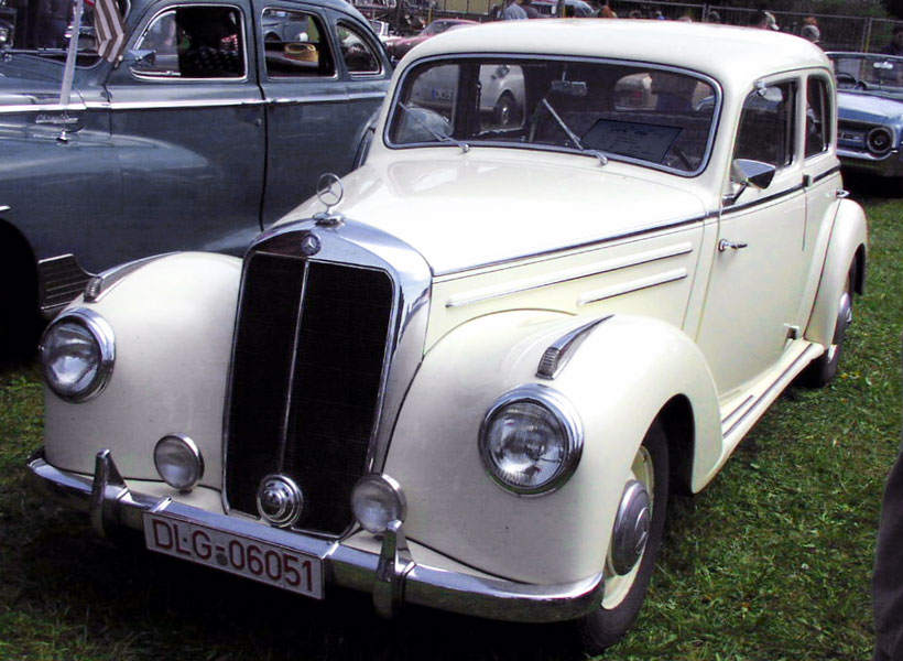 Mercedes Benz 220
