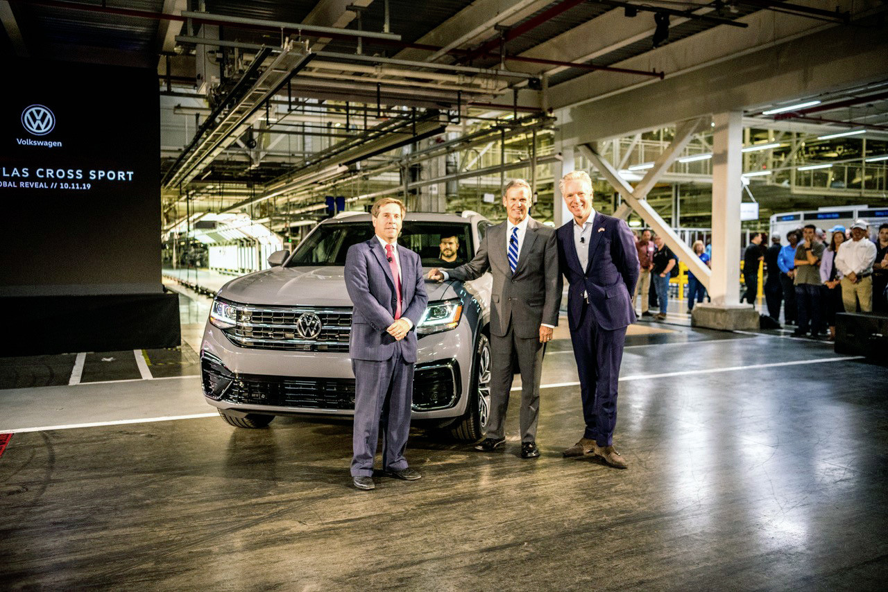 VW Reveal the New Atlas Cross Sport SUV in USA